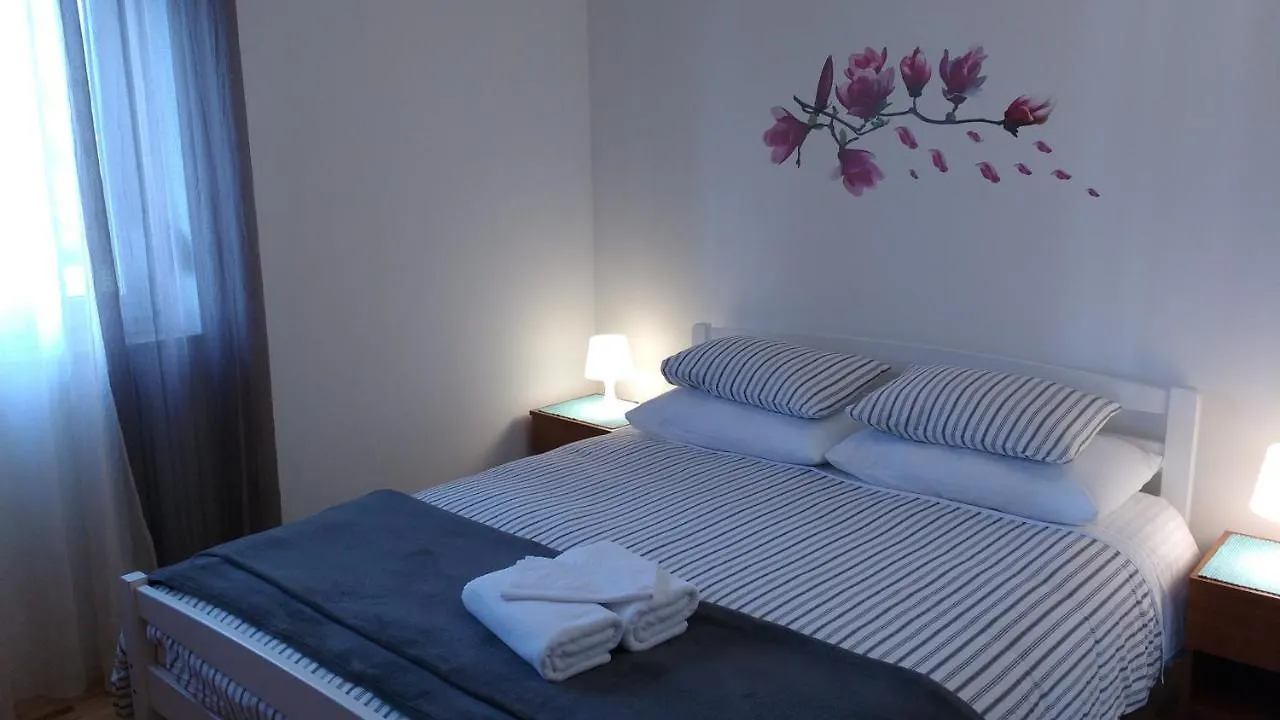 Lu-Do Apartments Trogir