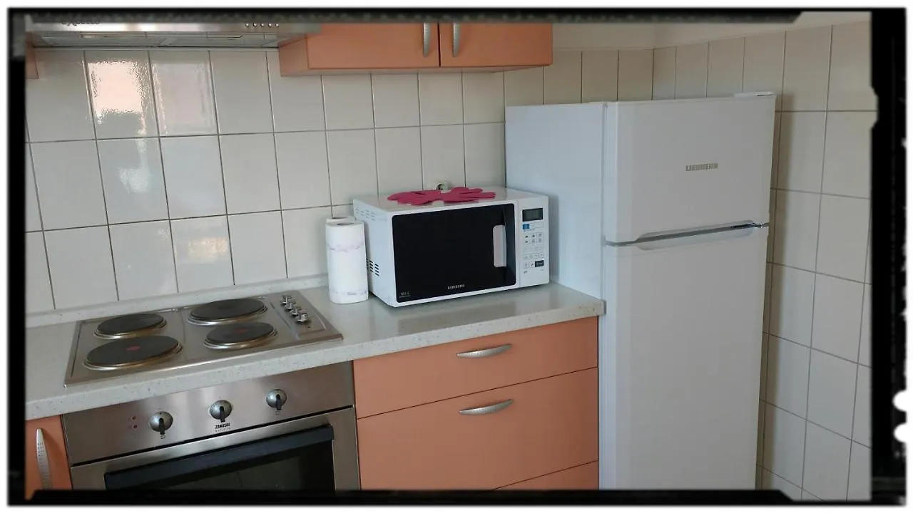 Lu-Do Apartments Trogir 0*,